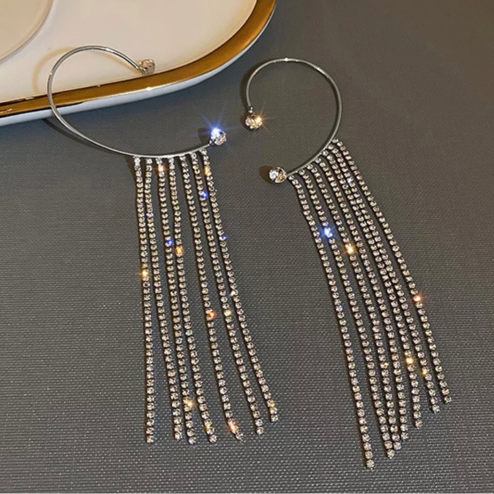 Pair of Rhinestone Tassels Cuff Earrings - Picture 3 of 7